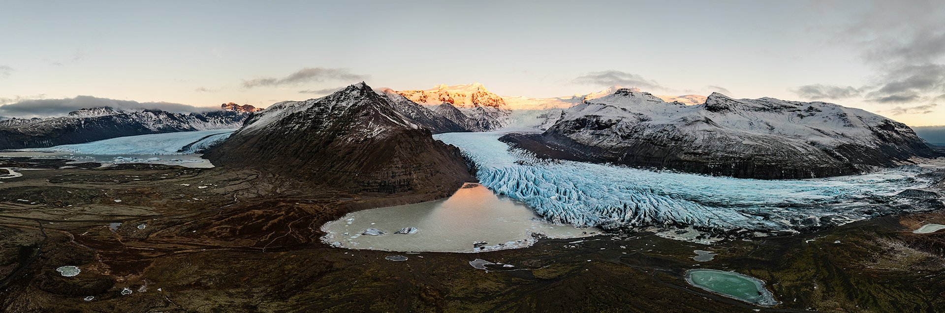 Pano of Svínafellsjökull