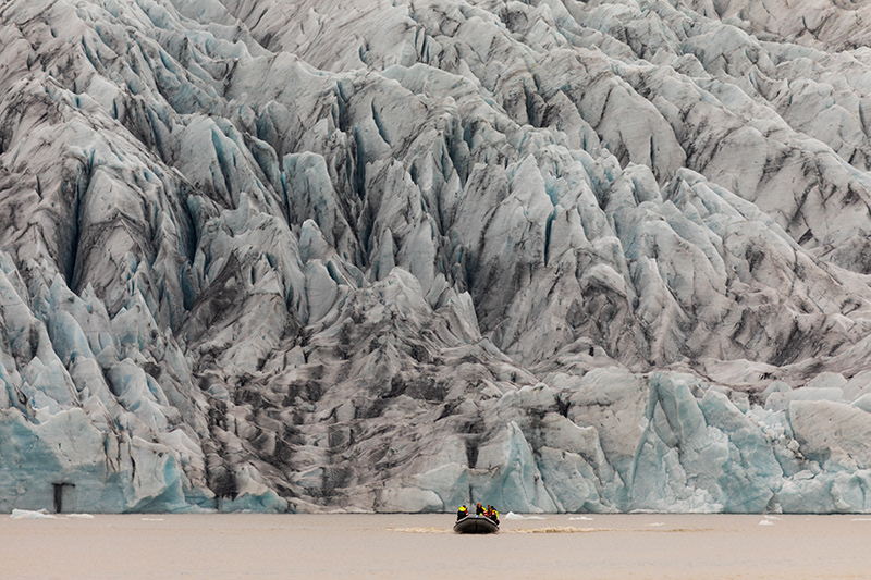 Boat tour at Fjallsár lagoon