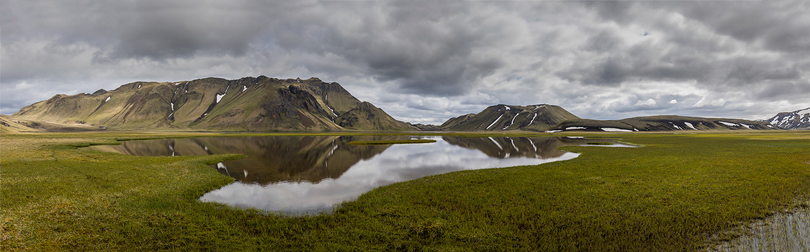 On the road to Landmannalaugar