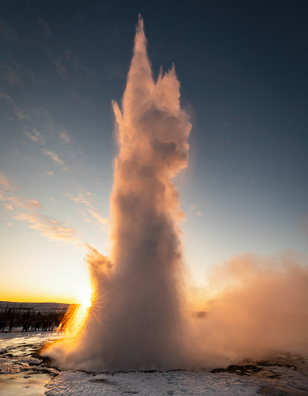 Strokkur at sunrise