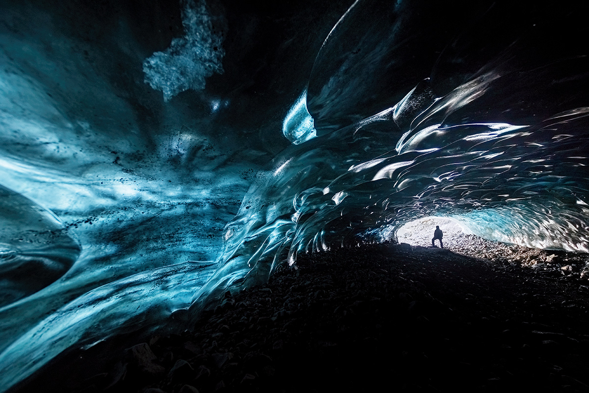 Saphire ice cave 2024