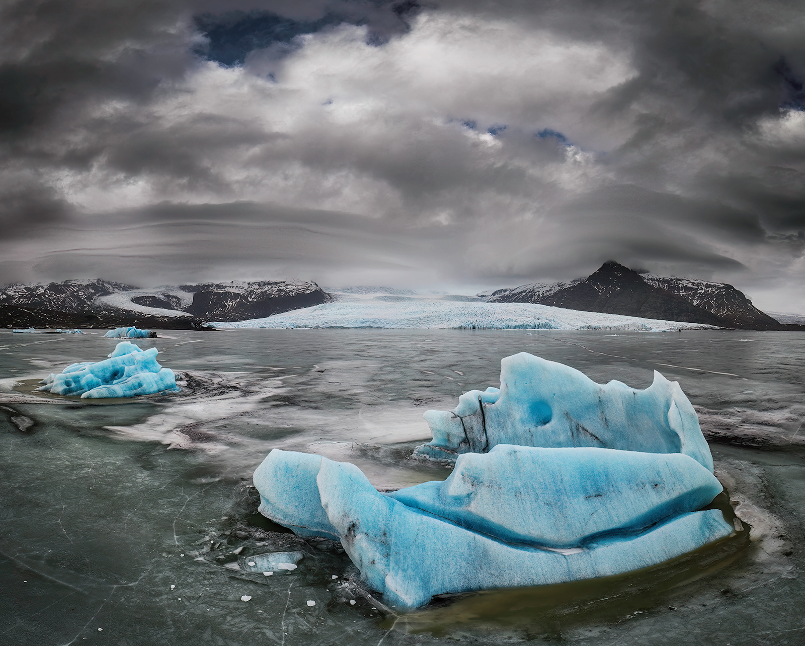 Fjallsjökull frozen