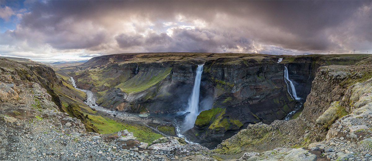 Waterfalls Háifoss and Granni