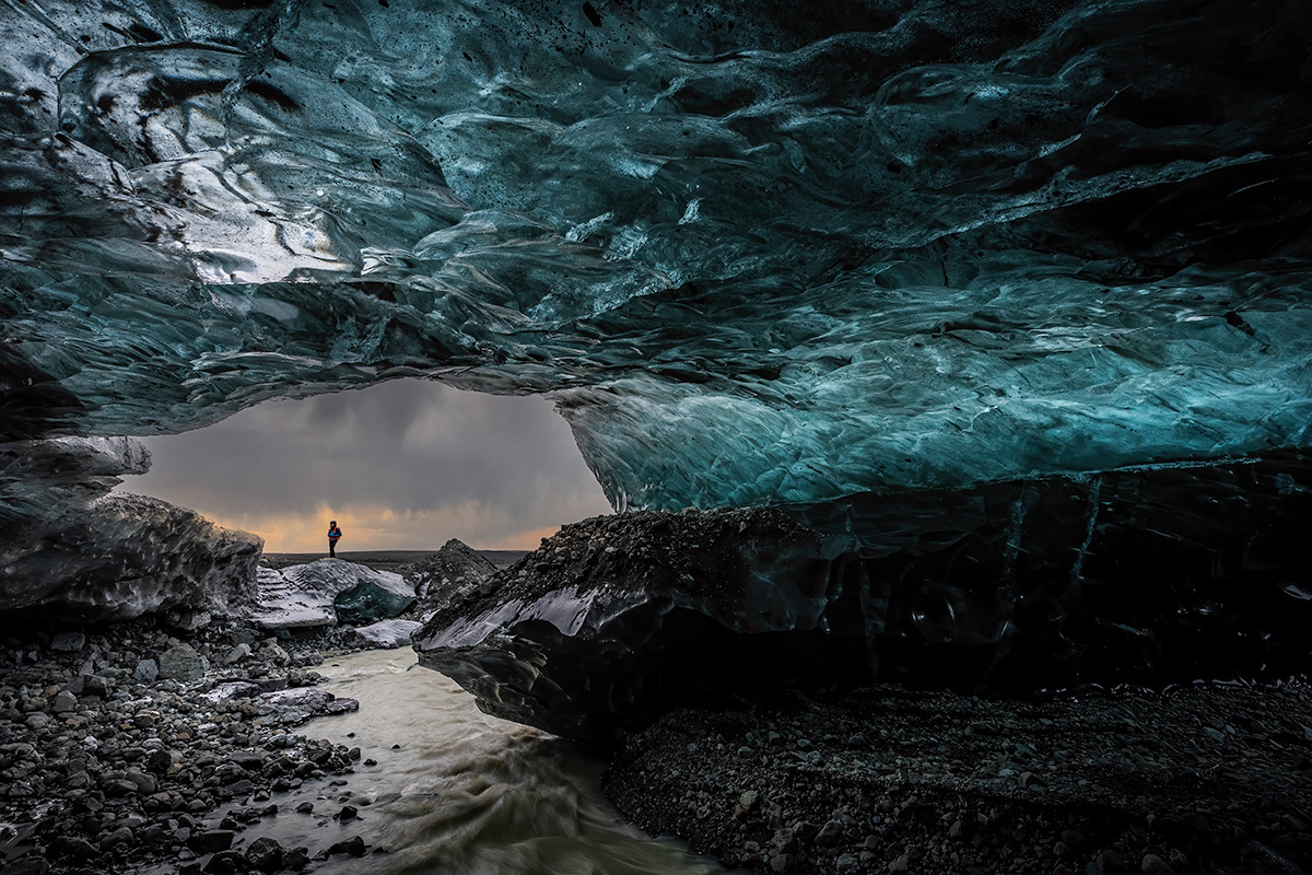 Saphire ice cave