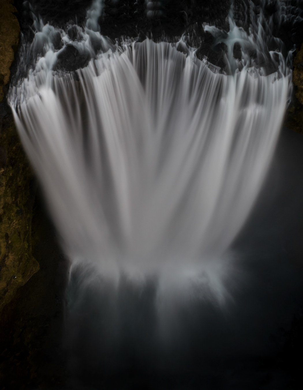 Skógafoss up and close