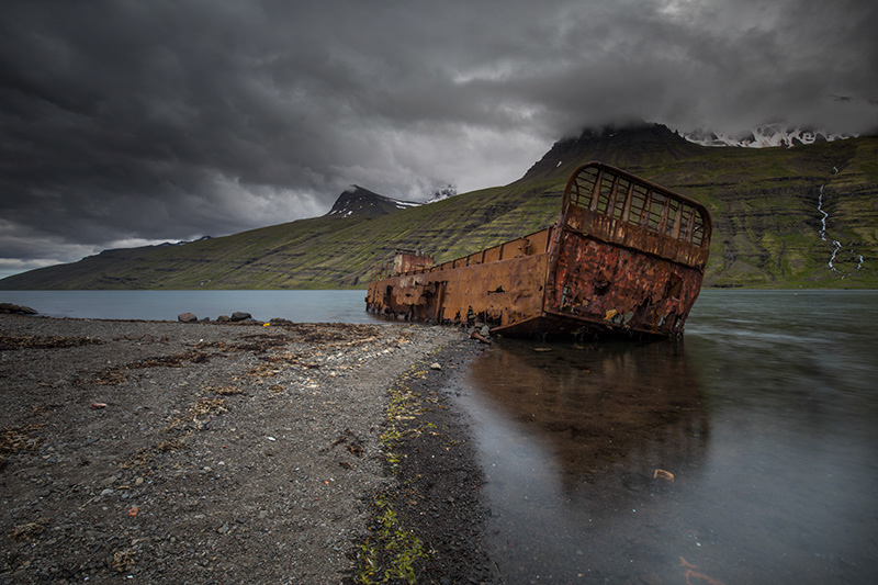 Skipwreck in Mjóafjörður