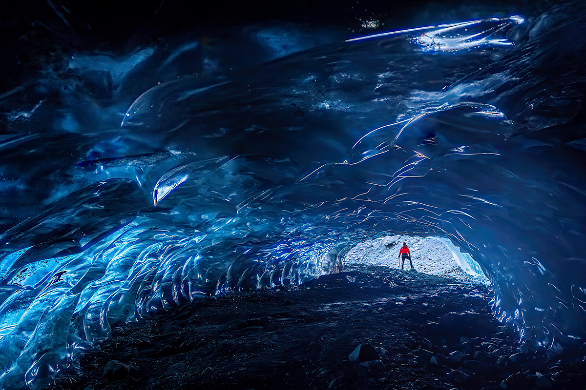 Saphire ice cave