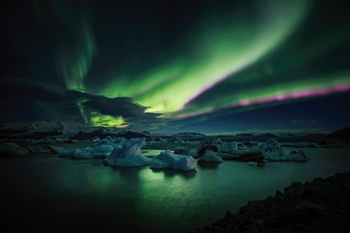 Aurora at glacier lagoon