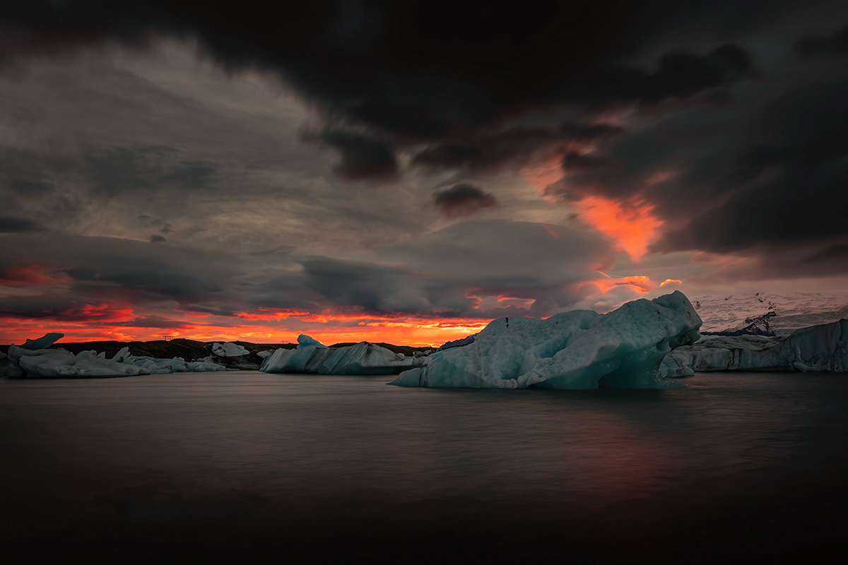 Sunset at Glacier lagoon