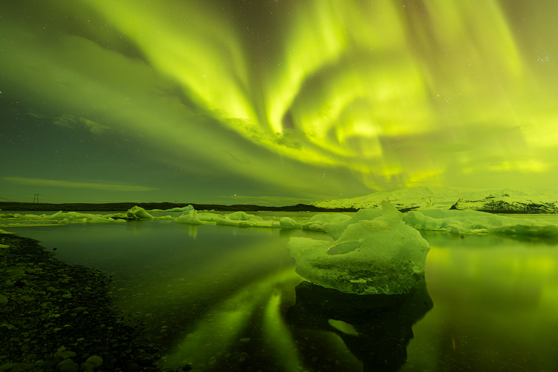 Aurora at glacier lagoon