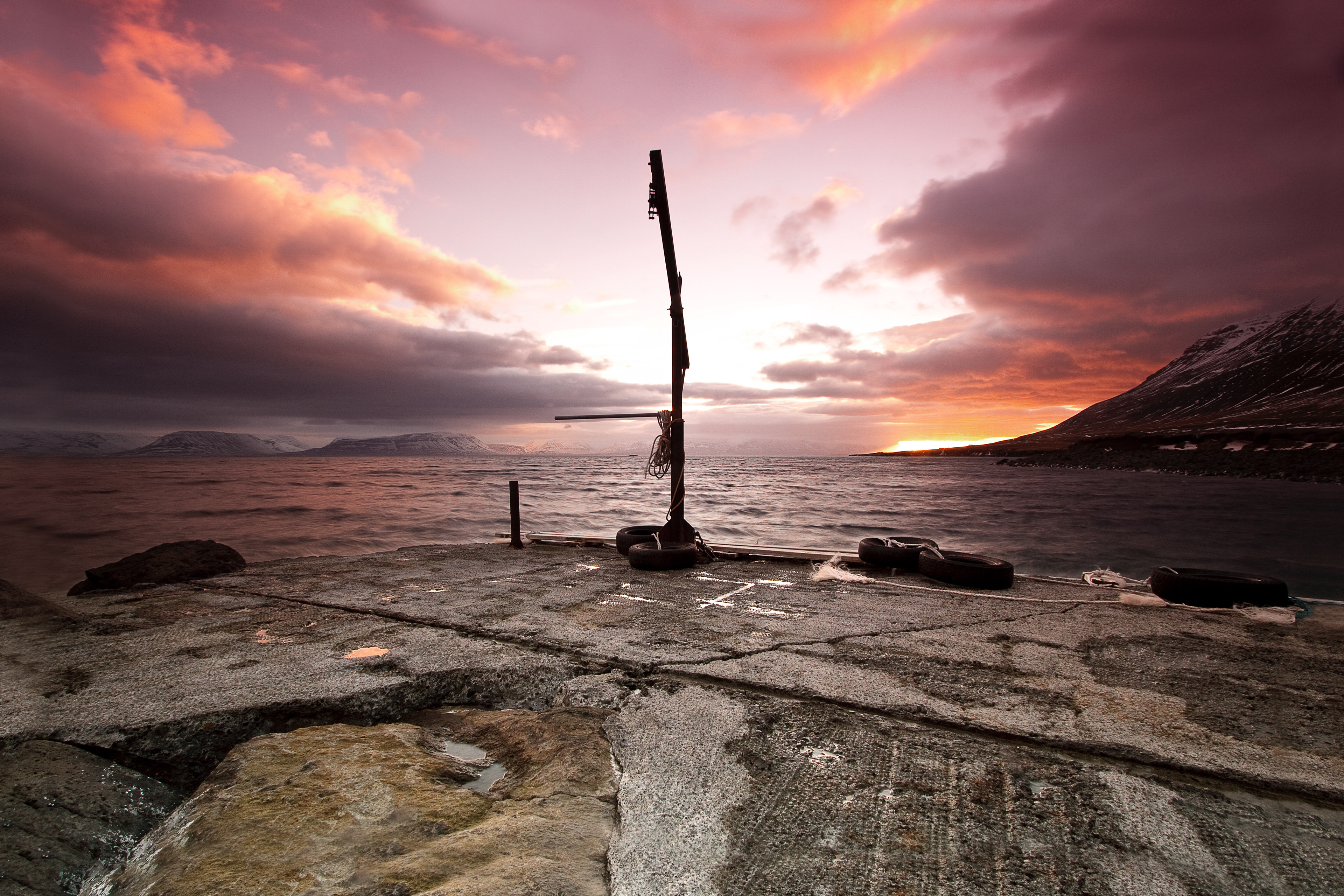 Broken pier at Reykjaströnd