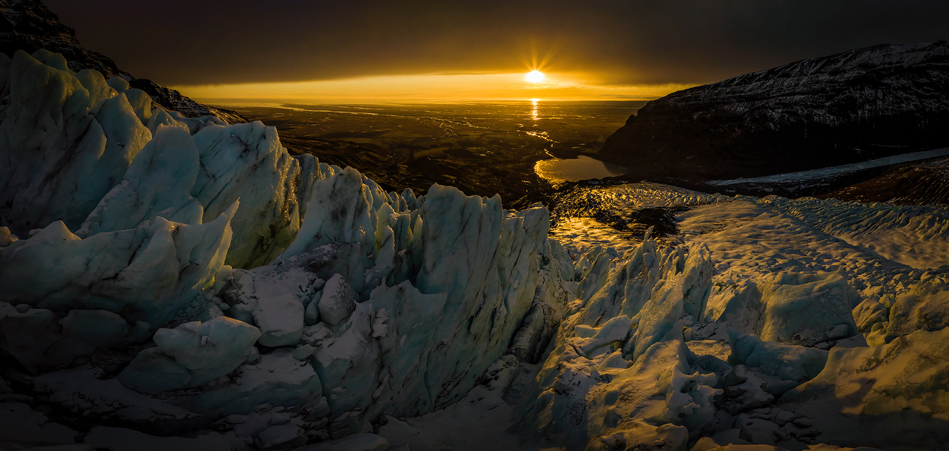 Sunset from Falljökull, drone shot