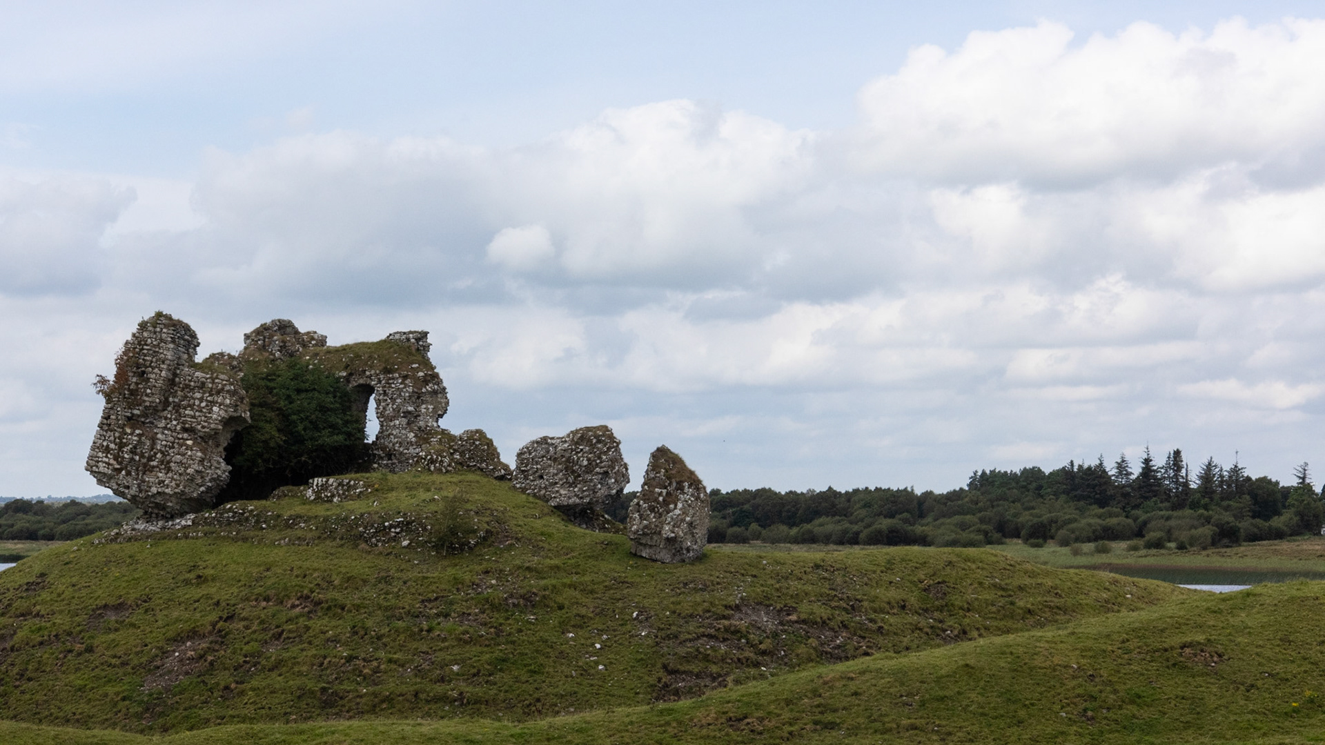 Clonmacnoise Monastic Site