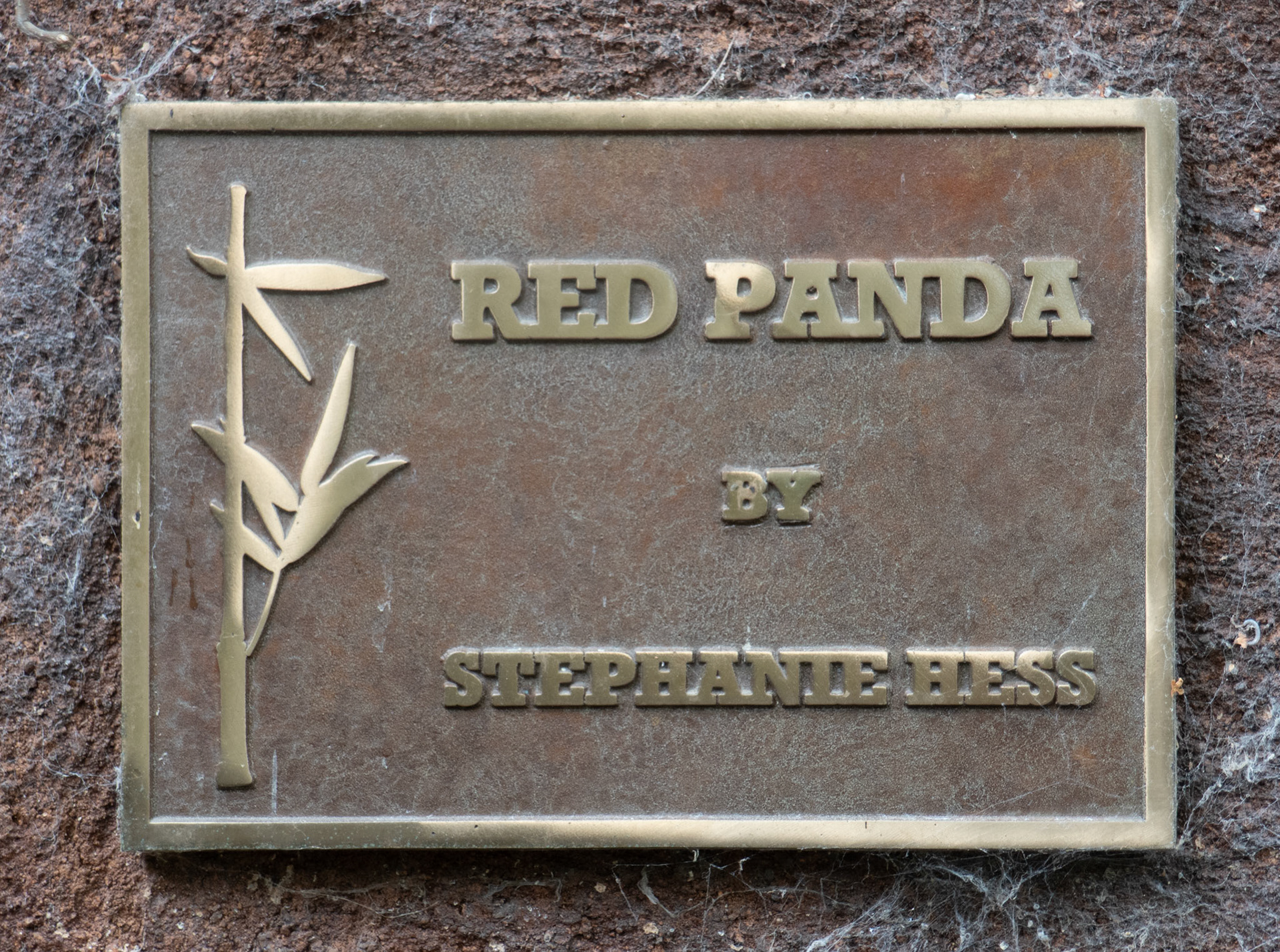 Red panda plaque
