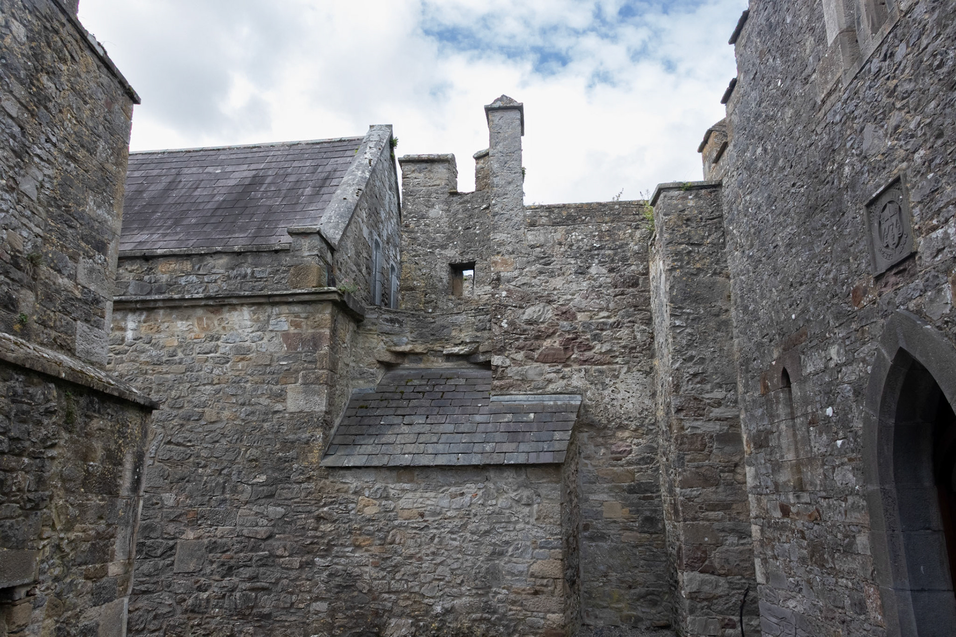 Cahir Castle inner ward and door into hall