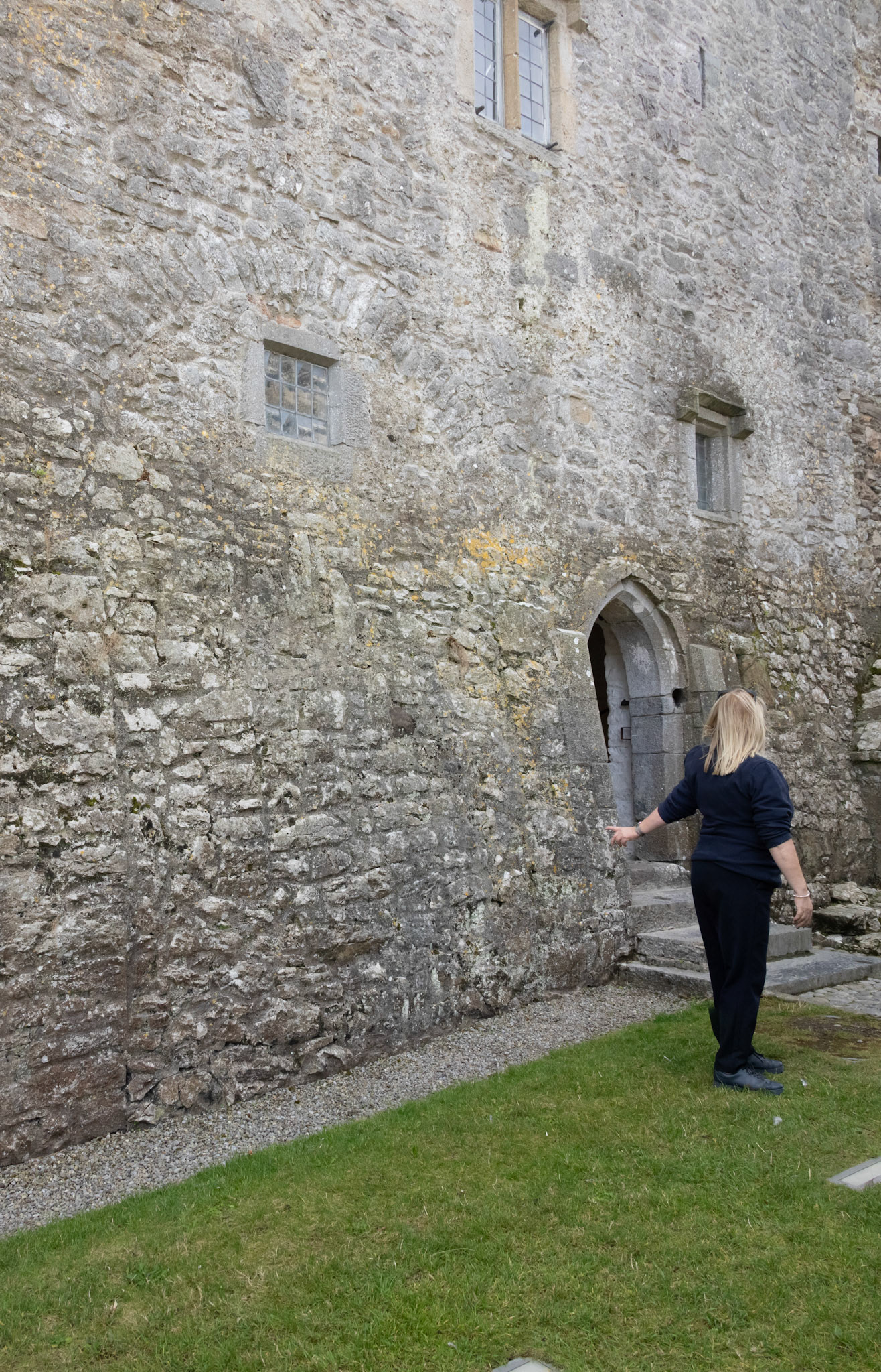 Cahir Castle gatehouse entry from inner ward