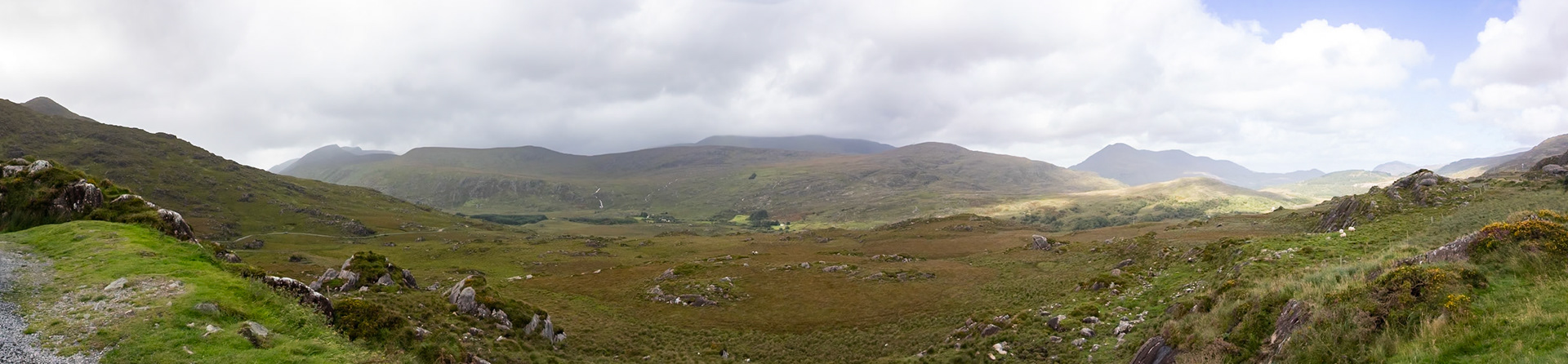 Lookout between Sneem and Killarney National Park