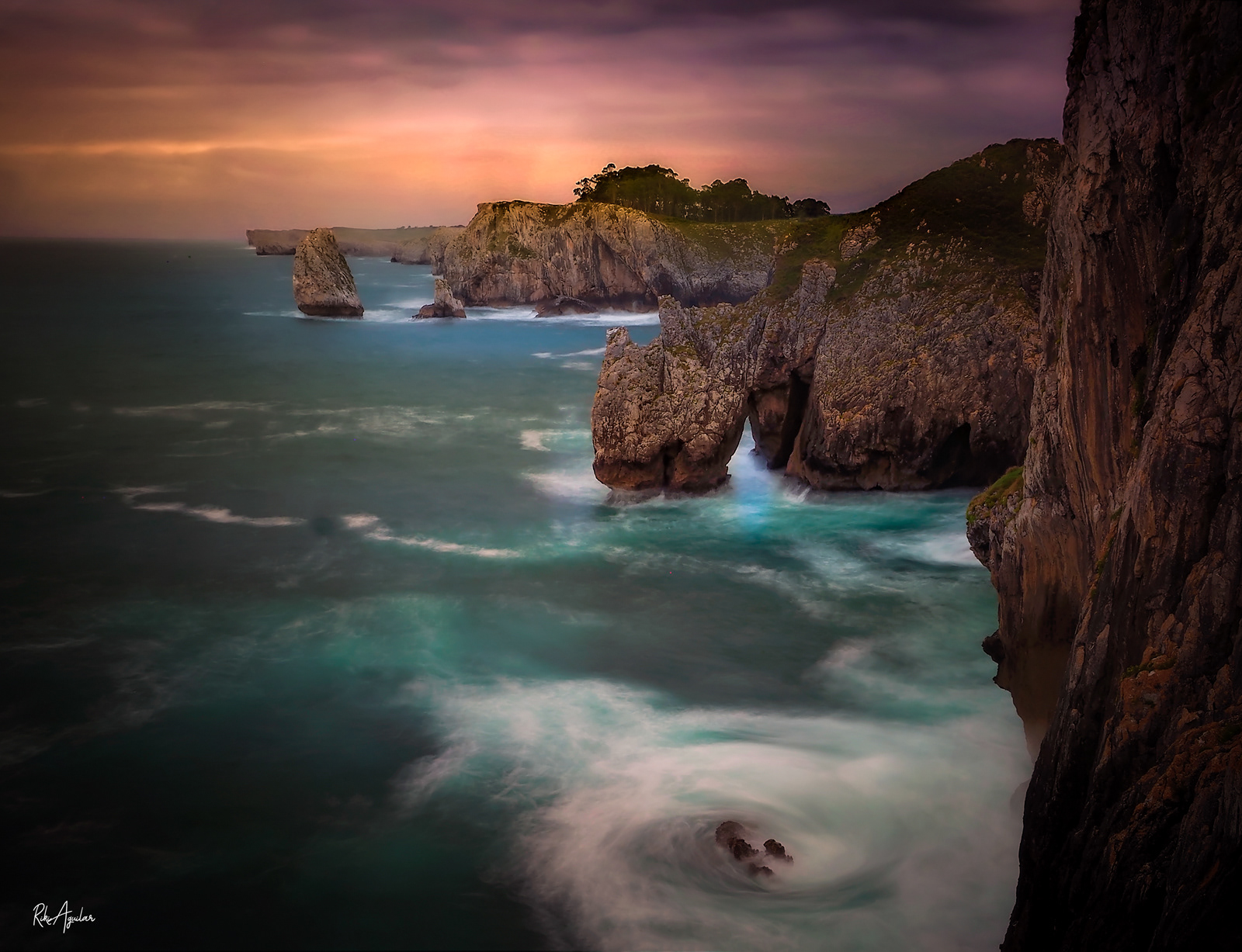 Acantilados del infierno,  Ribadesella