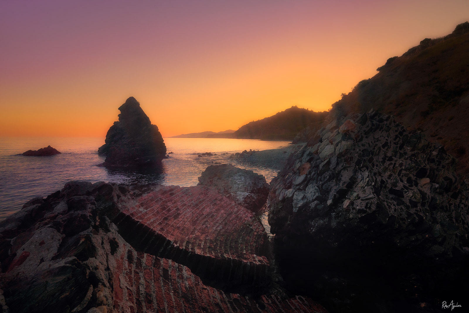 Cala del Molino de Papel, Maro.