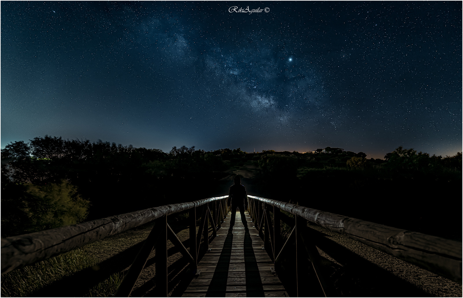 Pasarela y Vía Láctea. Fuente de Piedra. Málaga