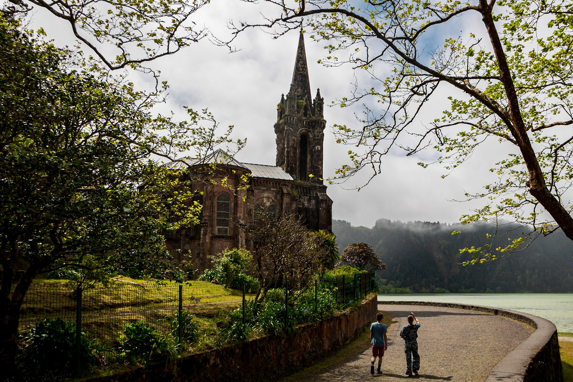 Capela in Furnas Lake