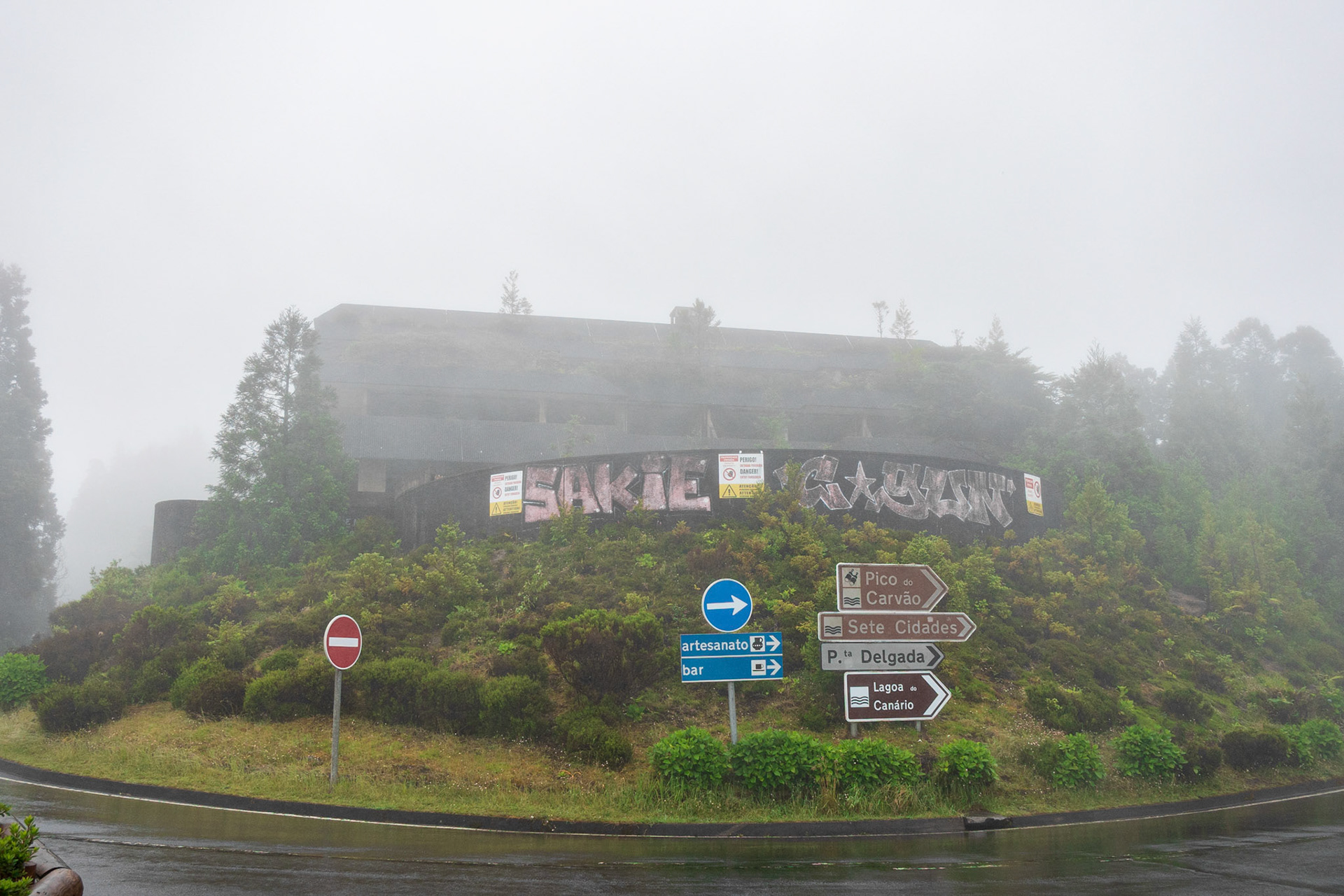 Abandoned Hotel in Sete Cidades 