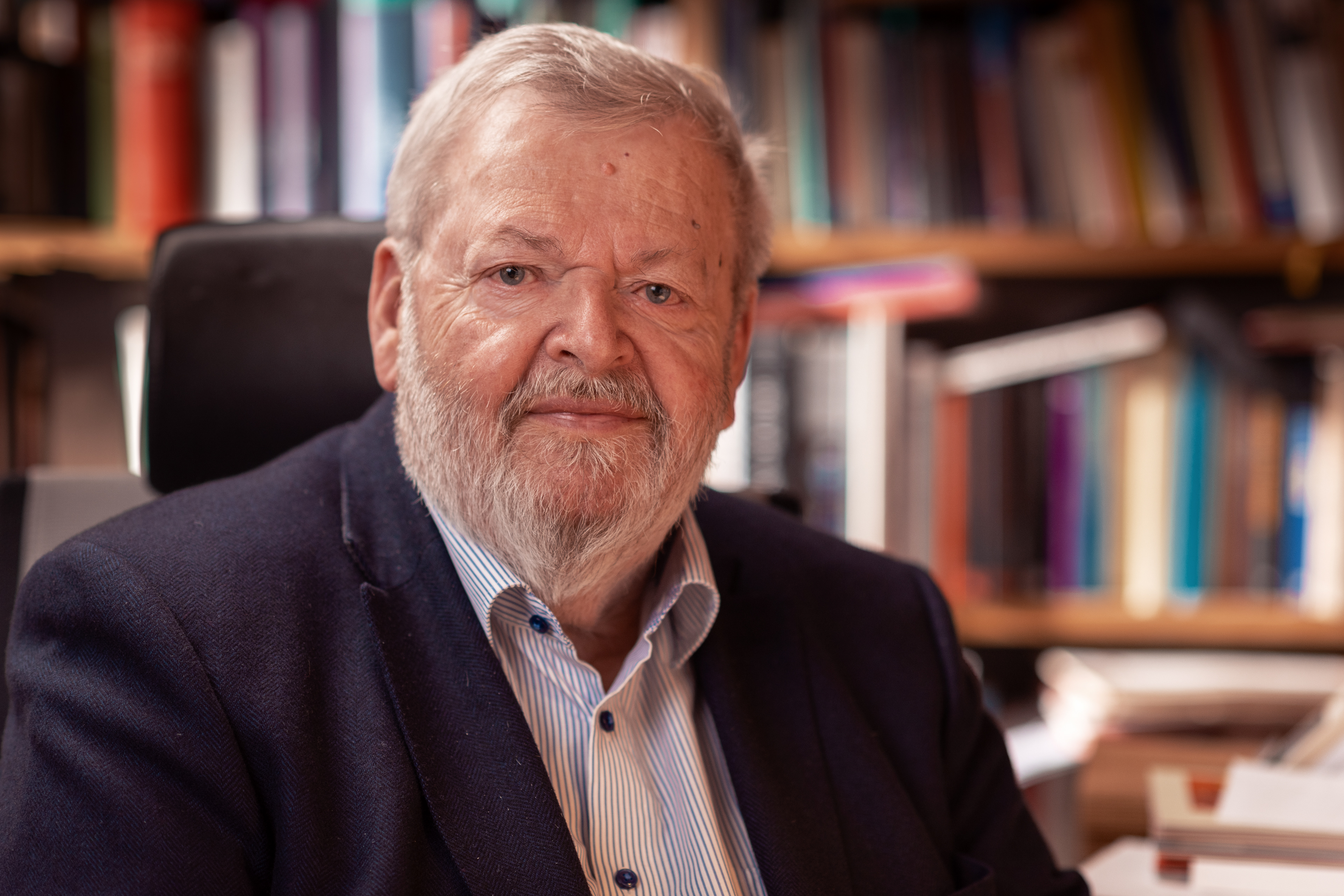 Dr. Hans Hopf, Buchautor und Psychoanalytiker Kinder- und Jugendlichen-Psychotherapeut