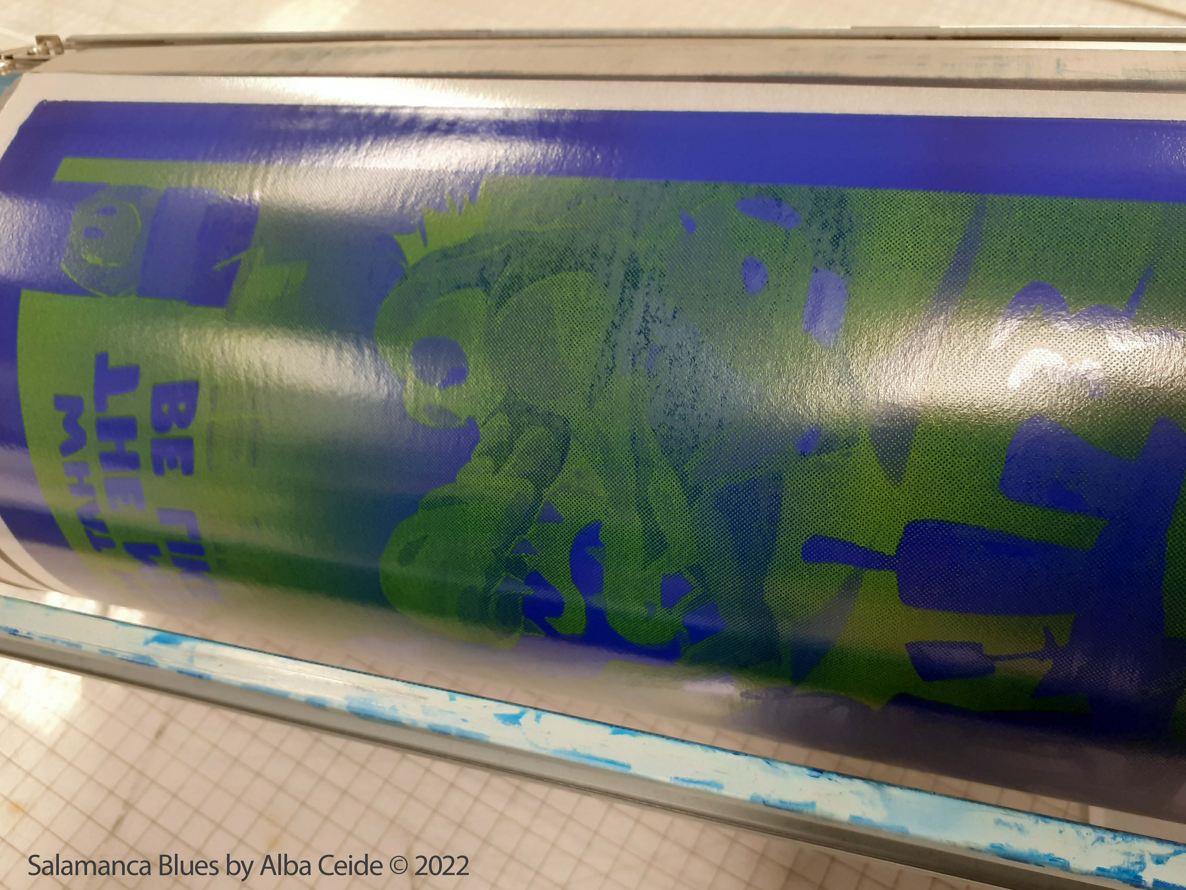 PROCESS: Blue drum with residue of the yellow ink