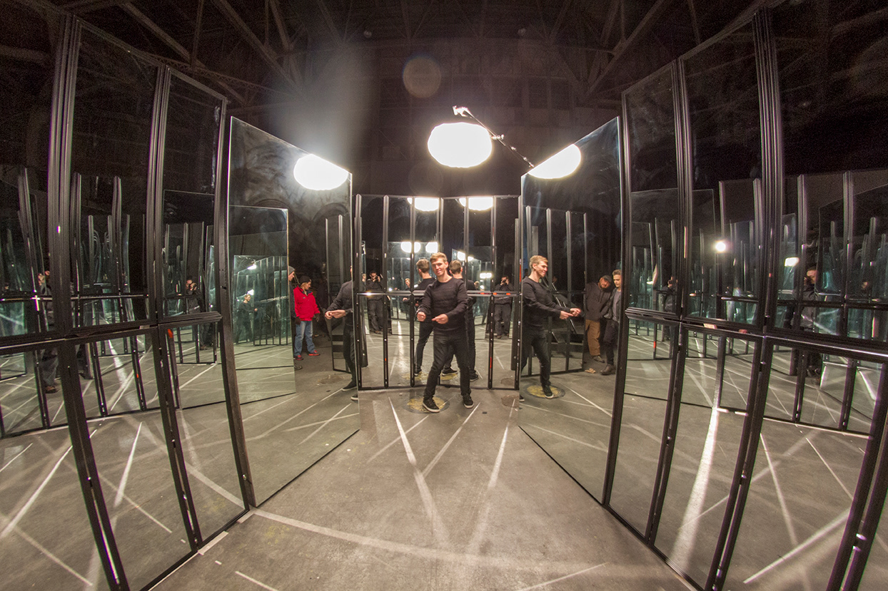 BTS - Moveable mirror flats