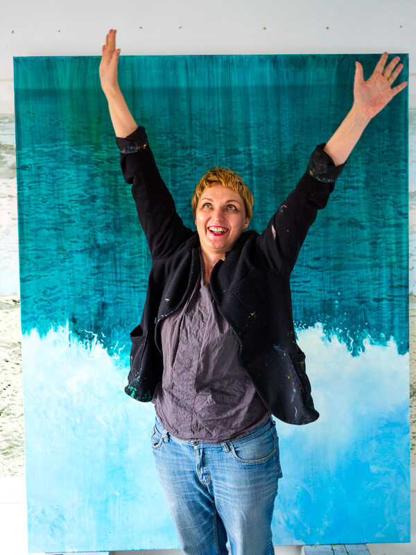 Grażyna Smalej z obrazem “Atlantyk”