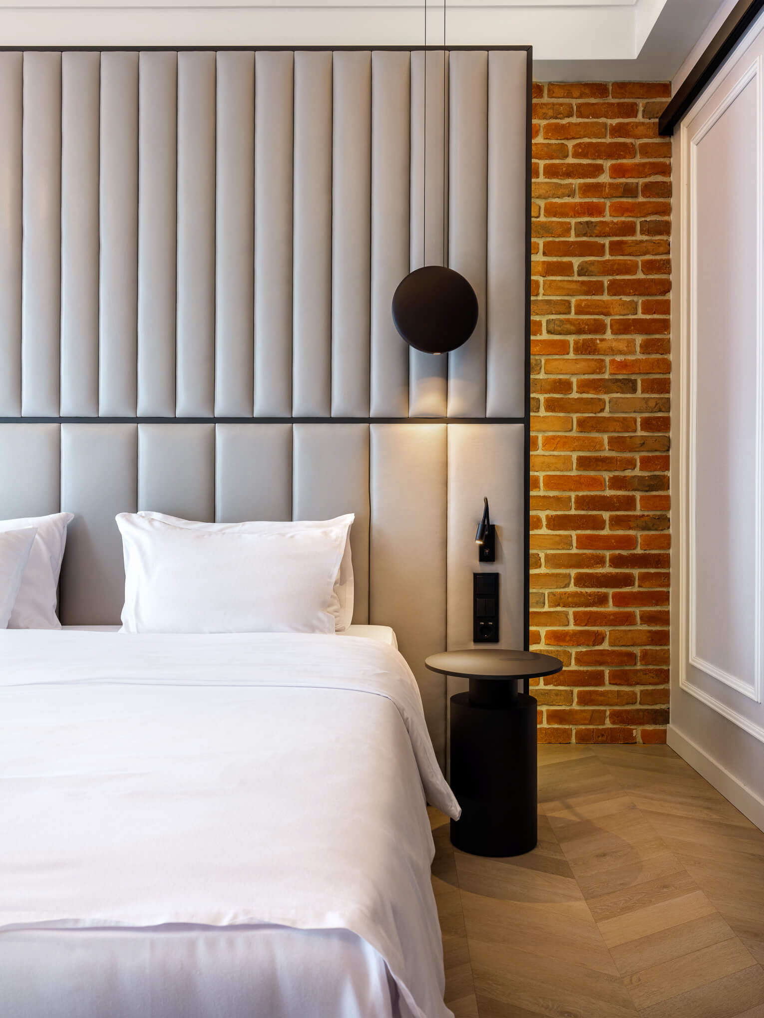 duża sypialnia w apartamencie w hotelu Mercure Fabryczna City w Krakowie
