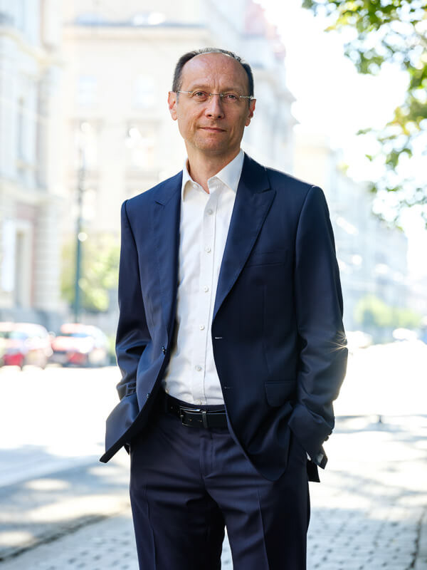 Krakowski Bank Spółdzielczy / portret CEO