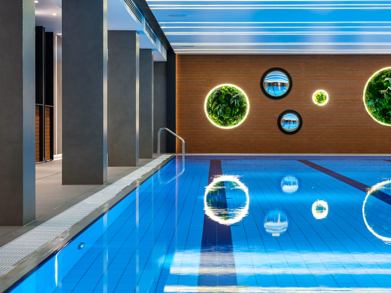 basen w hotelu Mercure Fabryczna City