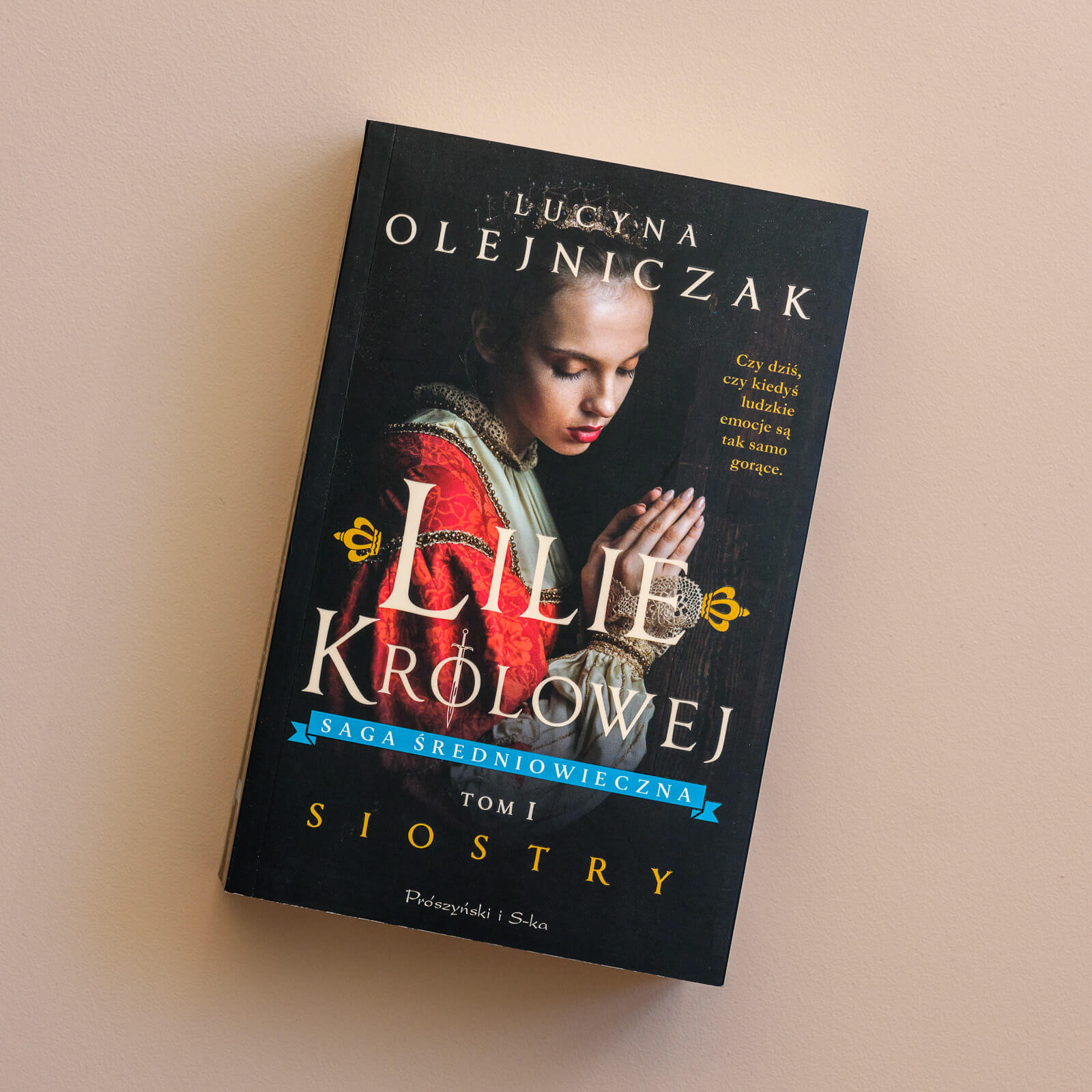 Lucyna Olejniczak "Lilie Królowej"