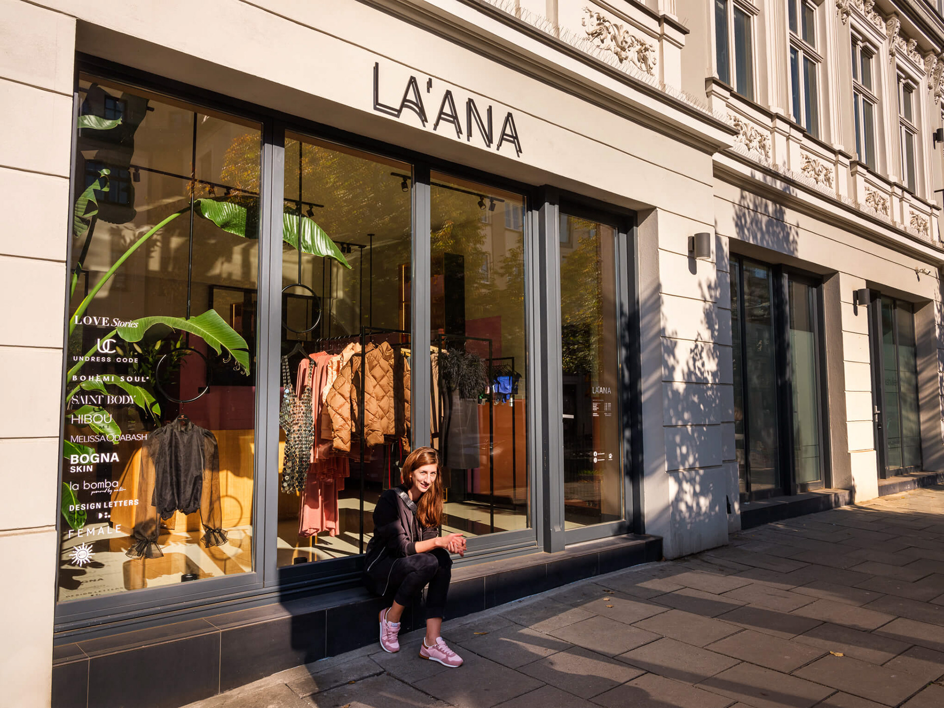concept store LA'ANA / proj. Kumashdesign