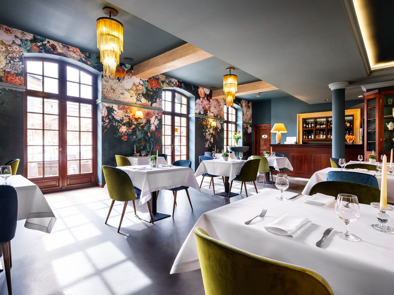 sesja zdjęciowa - wnętrza restauracji Biała Róża 