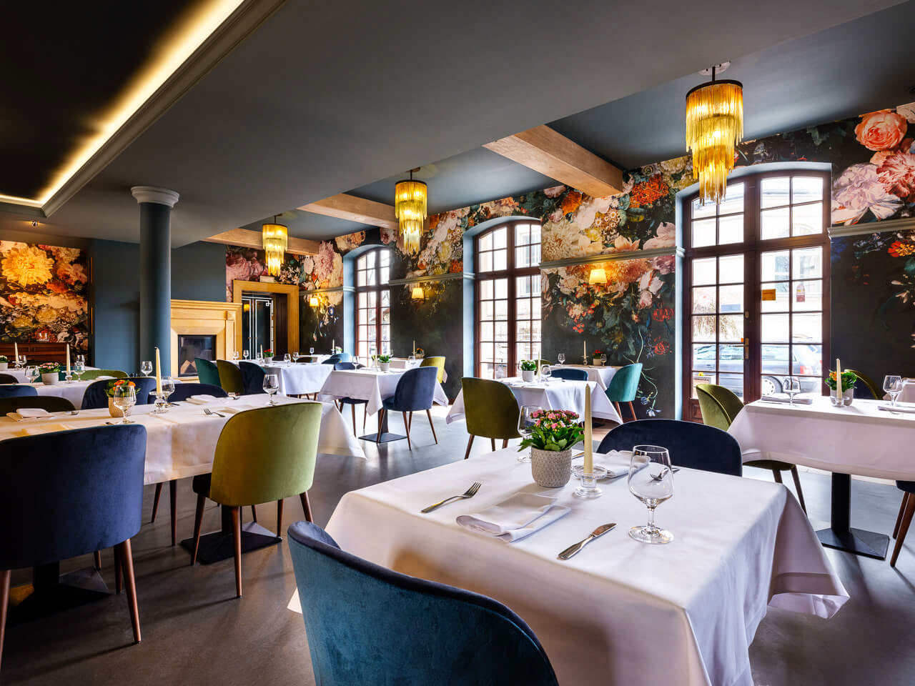 sesja zdjęciowa - wnętrza restauracji Biała Róża 