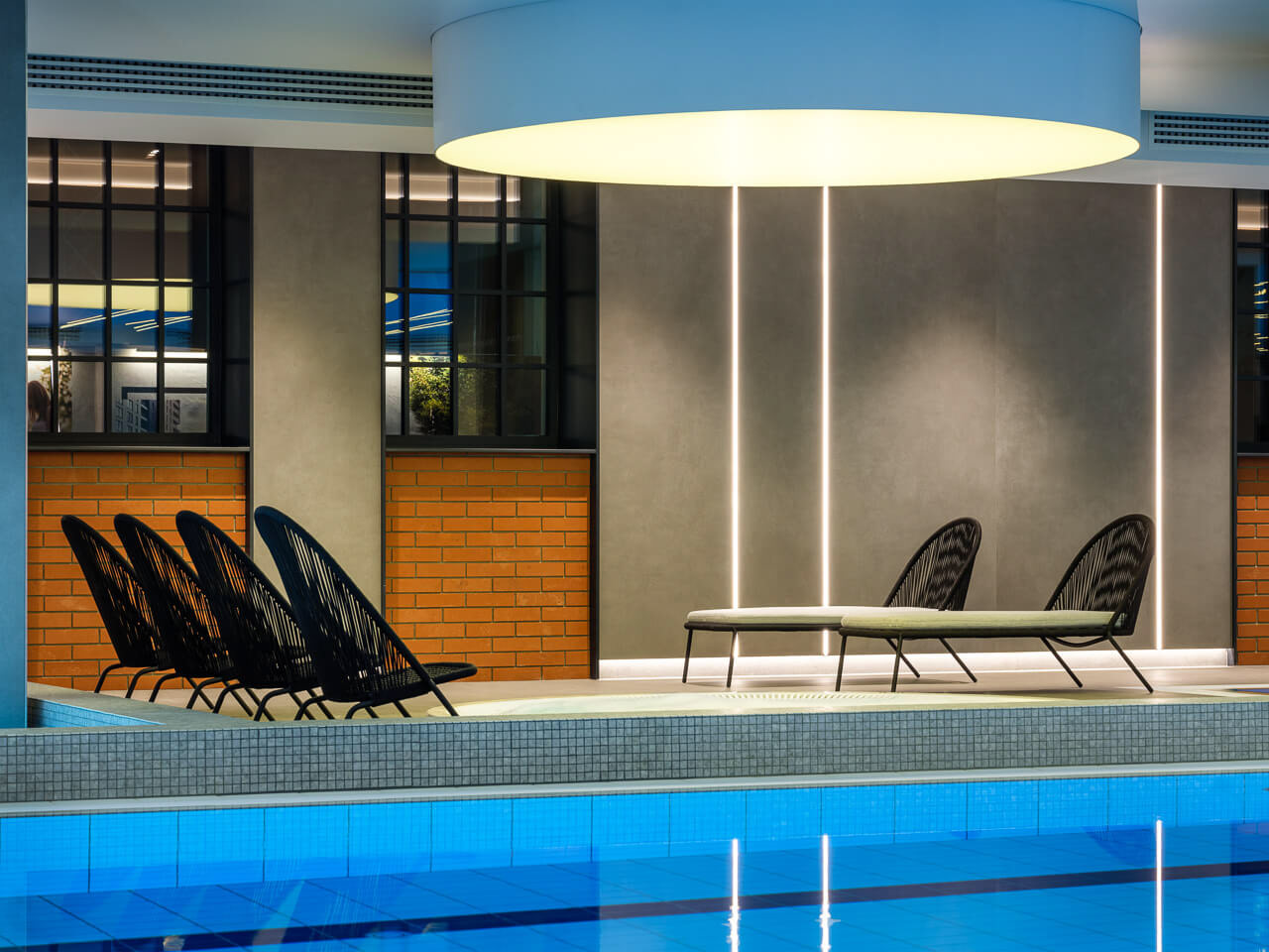 basen w hotelu Mercure Fabryczna City