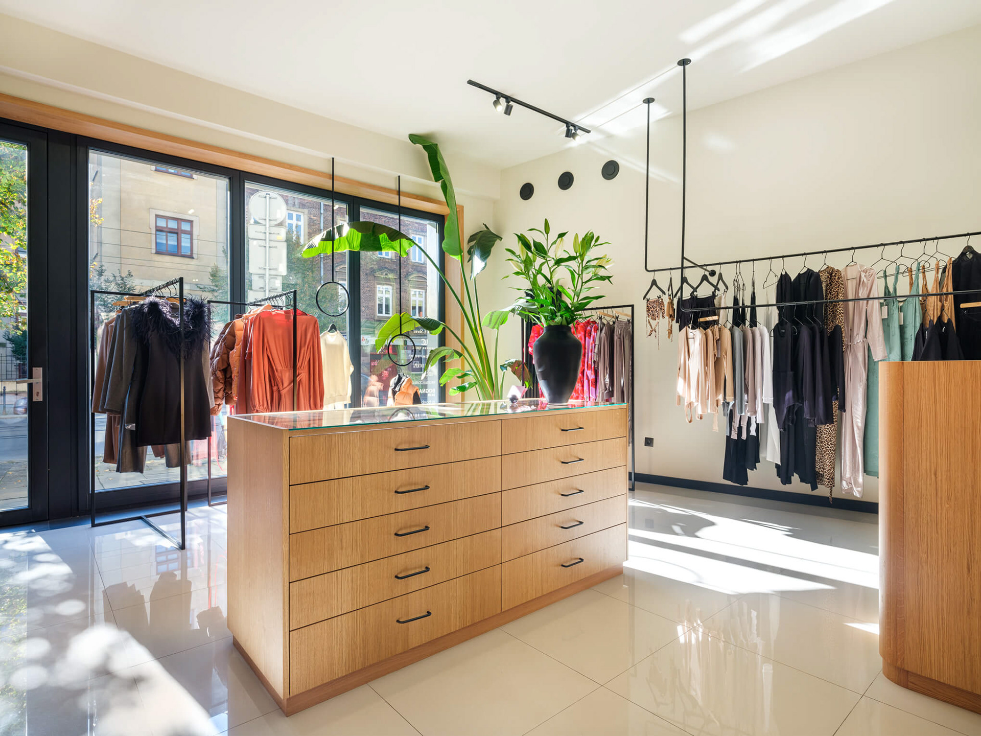 concept store LA'ANA / proj. Kumashdesign