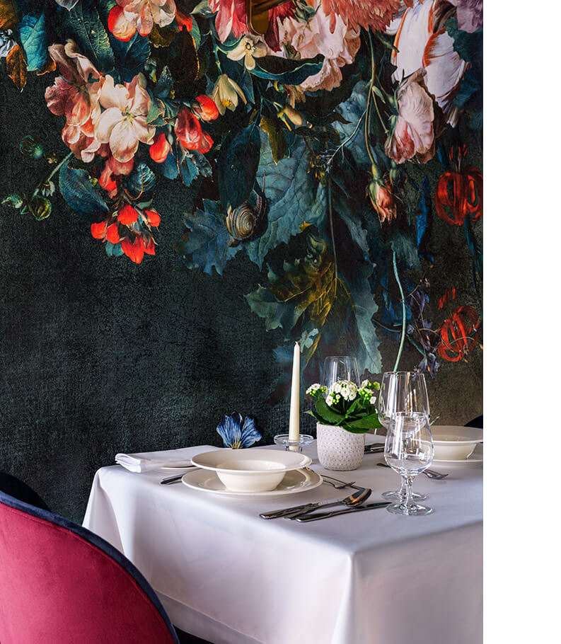 zdjęcia wnętrz restauracji Biała Róża w Krakowie