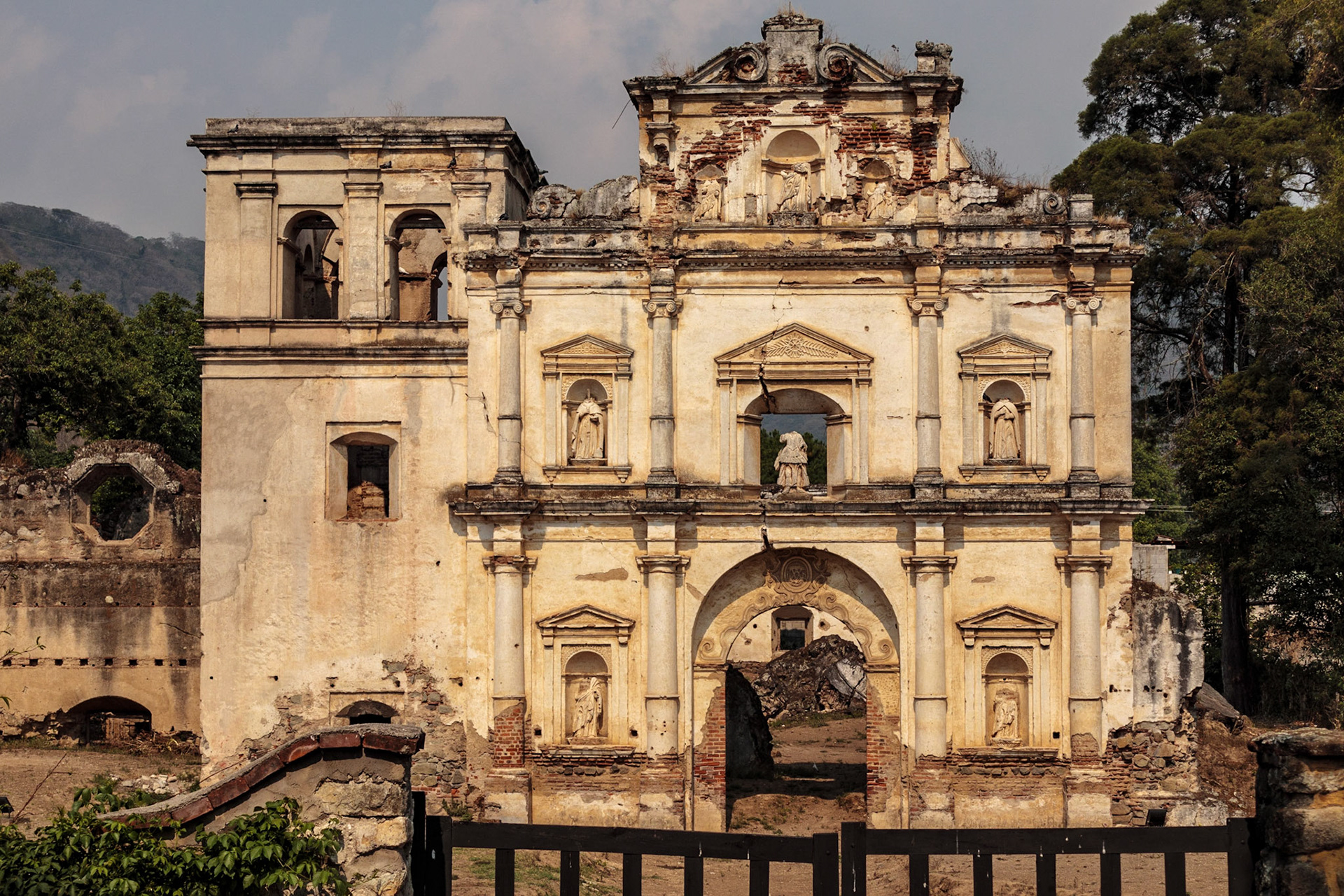 Antigua, Puerto Quetzal, Guatemala