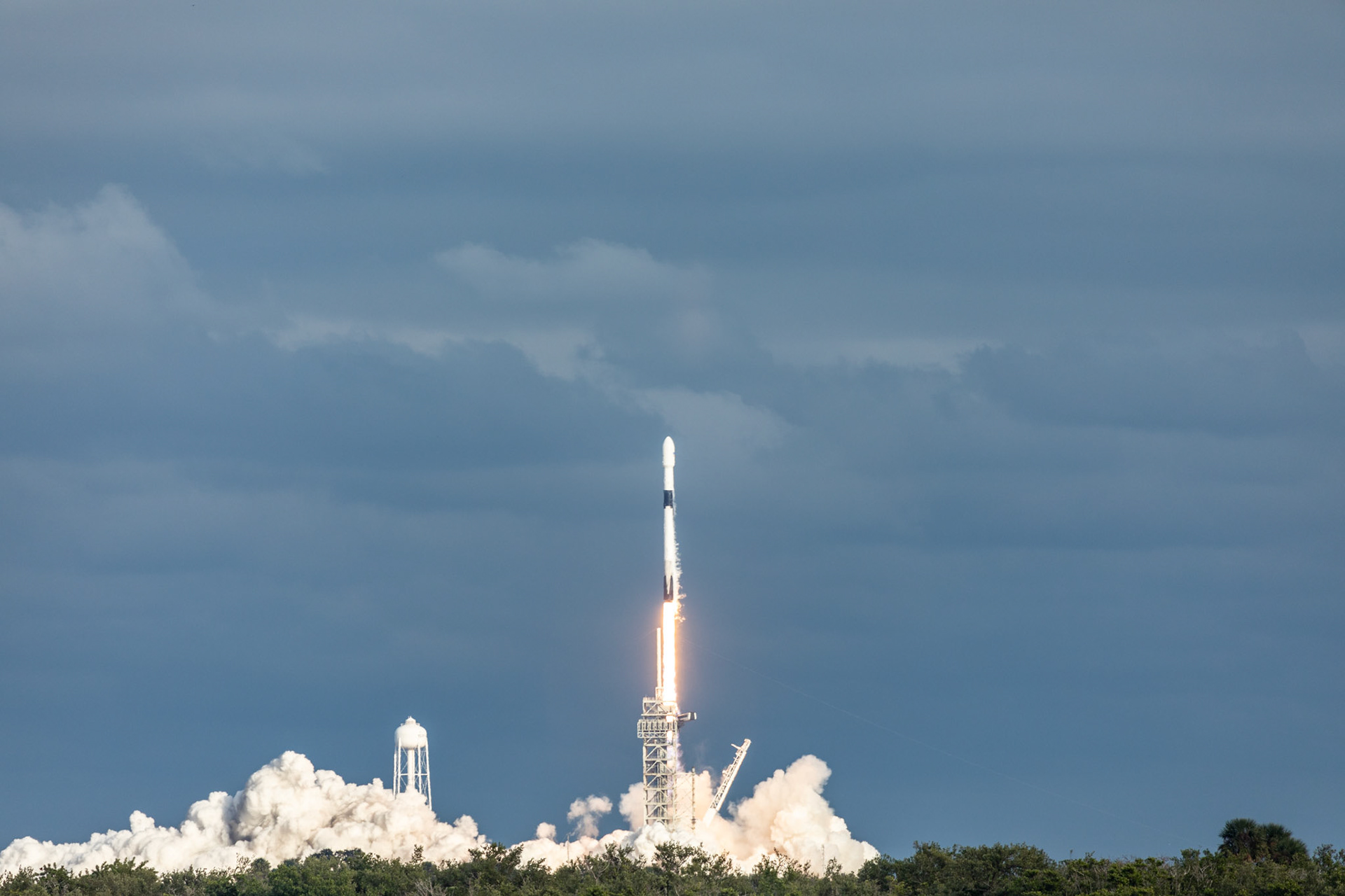Liftoff! SpaceX Falcon 9 - Kennedy Space Center, Cape Canaveral, Florida