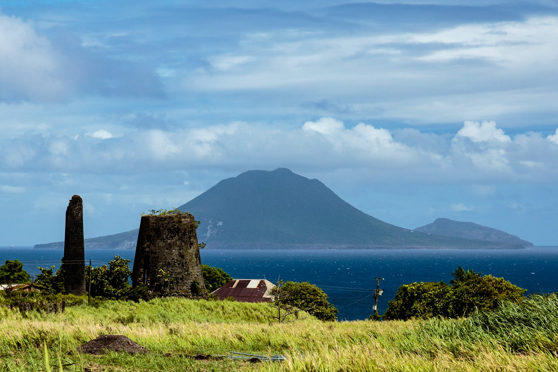 On the St Kitts Scenic Railway