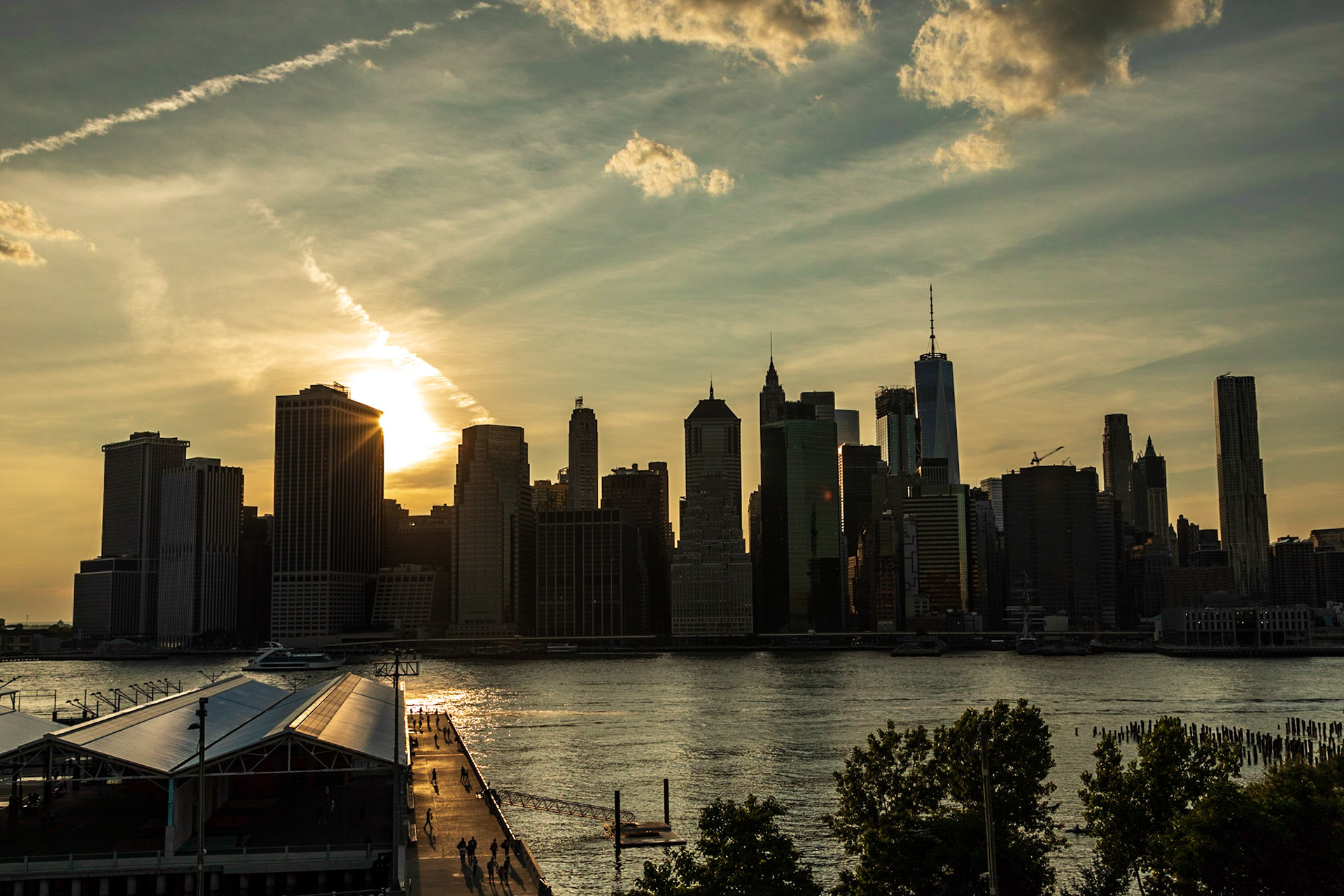 Manhatten Skyline at sunset - New York, New York City