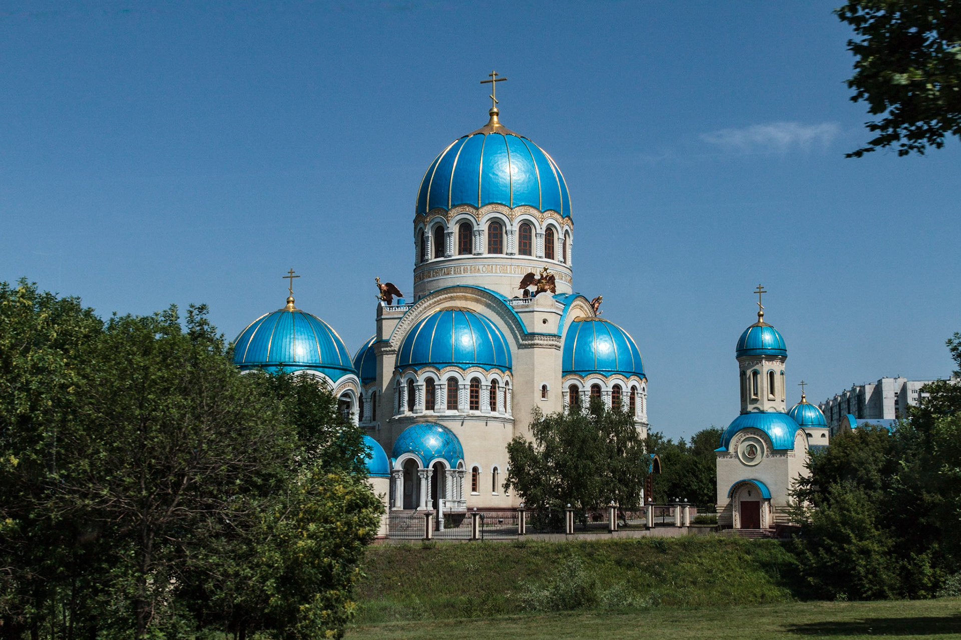 Khram Zhivonachal'noy Troitsy church - outskirts of Moscow, Russia
