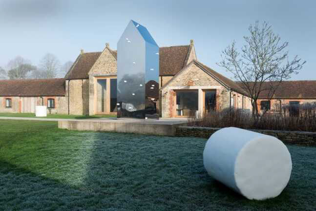 Image credit: Ken Adlard for Hauser & Wirth.