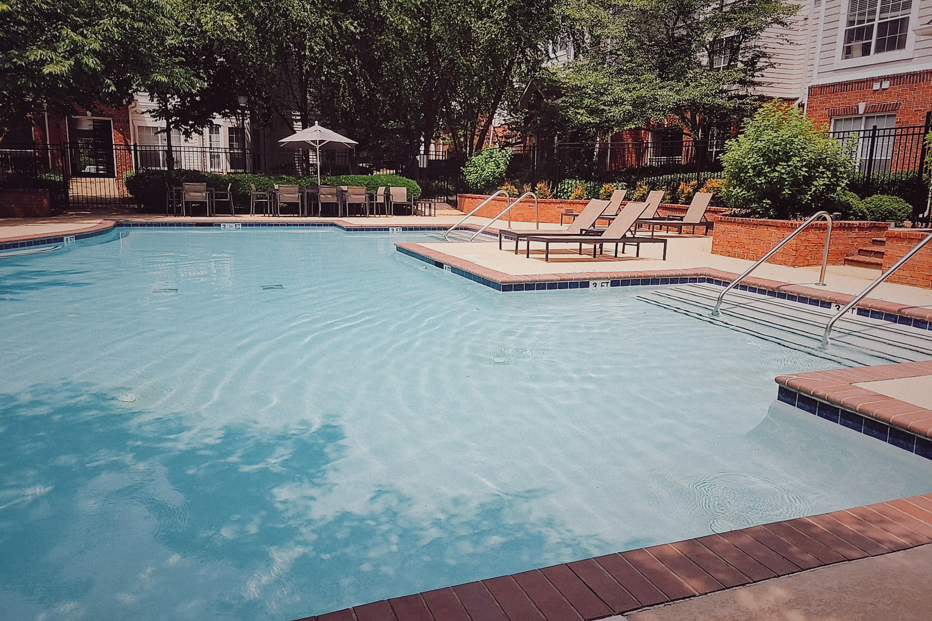 Shot with FIMO GOLD 200.