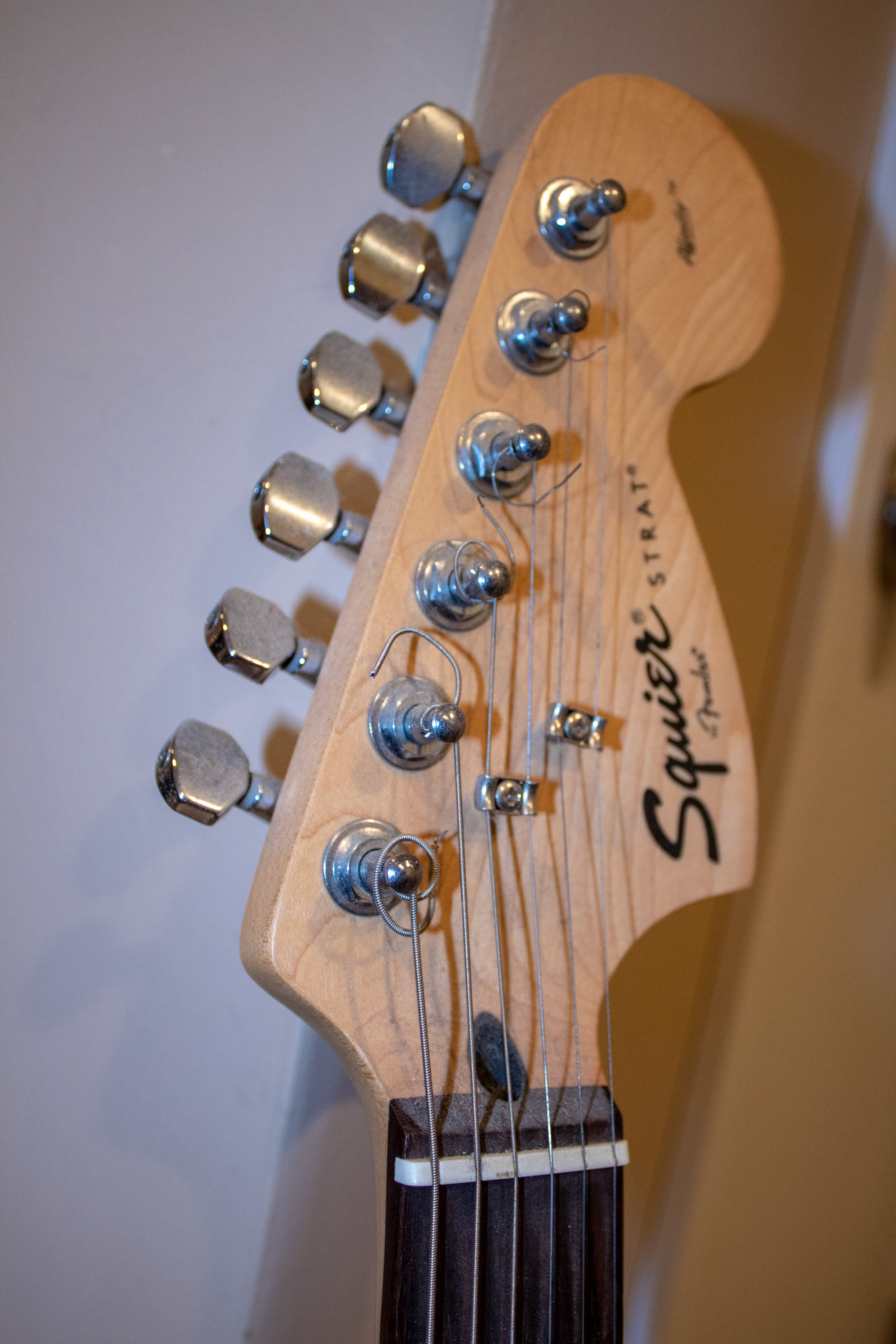 Filthy headstock.