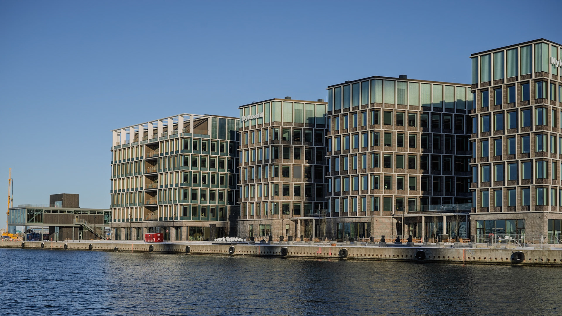 Kalkbrænderiløbskaj set fra Svanemøllehavnen