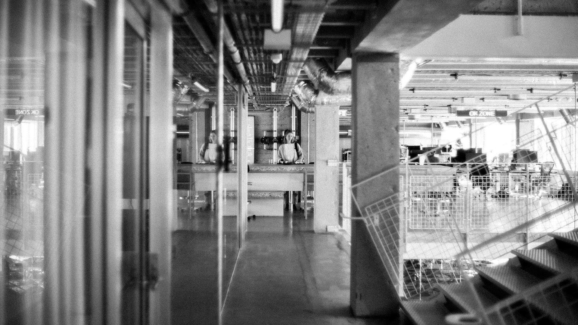 Åbne, transparente faciliteter som gennemgående træk